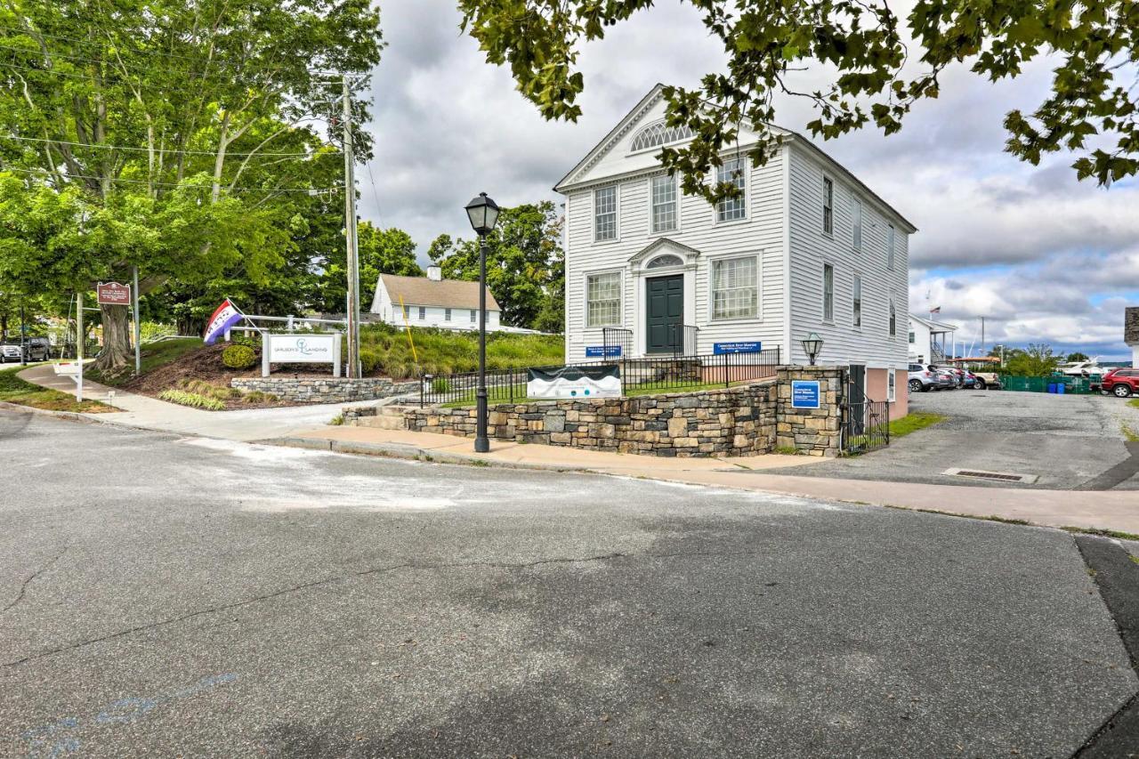 Downtown Essex Apartment - Steps To River! Exterior photo